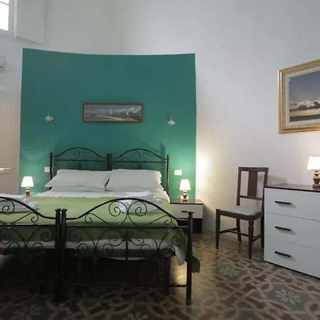 Alojamento de Acomodação e Pequeno-almoço Palazzo Balsamo 3*